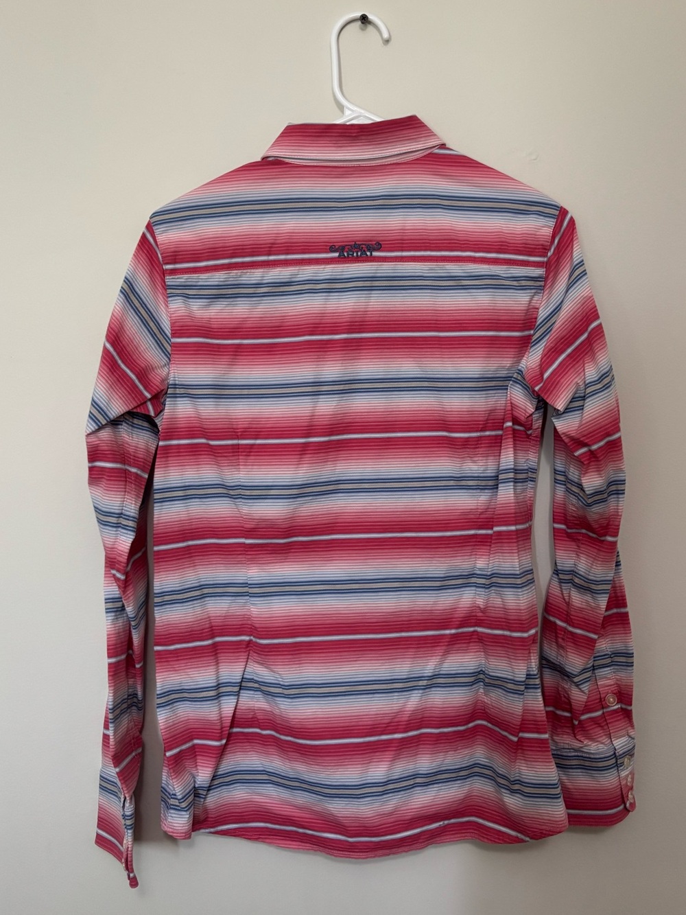 Ariat button down - Picture 3 of 3
